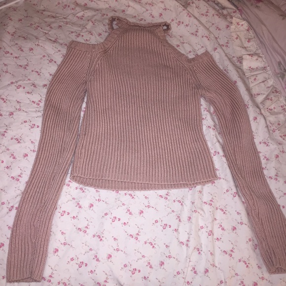 Pink Cropped Cold Shoulder Ribbed Sweater - Picture 3 of 4